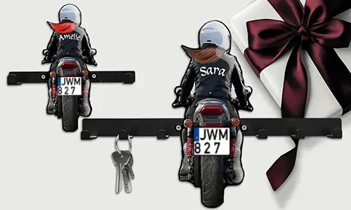 Personalised keyholder-wall for your best friend with his/her name and licence plate