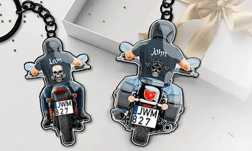 Porte-clés de biker avec le prénom de ton père !