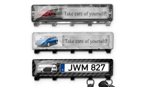 Keyholder-wall with car silhouette and licence plate for a car lover