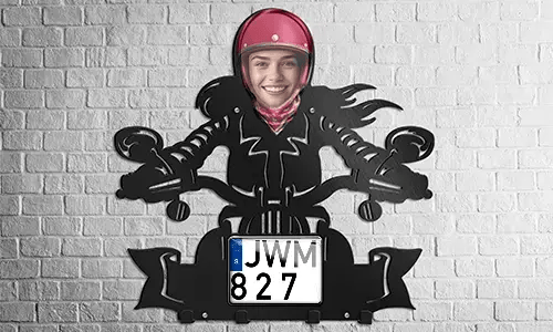 gallery-keyholder-wall-motorcycle-rider-skeleton-face-license-plate-and-text-printed-1