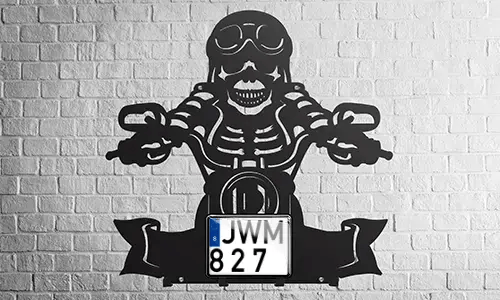 gallery-keyholder-wall-skeleton-motorcycle-rider-license-plate-text-printed-1