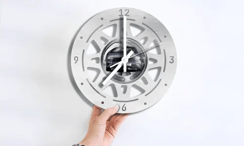 gallery-wall-clock-tire-1