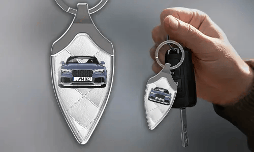 gallerykeychain-self-design-1