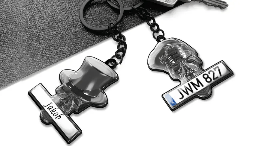head-keychain-skull-license-plate