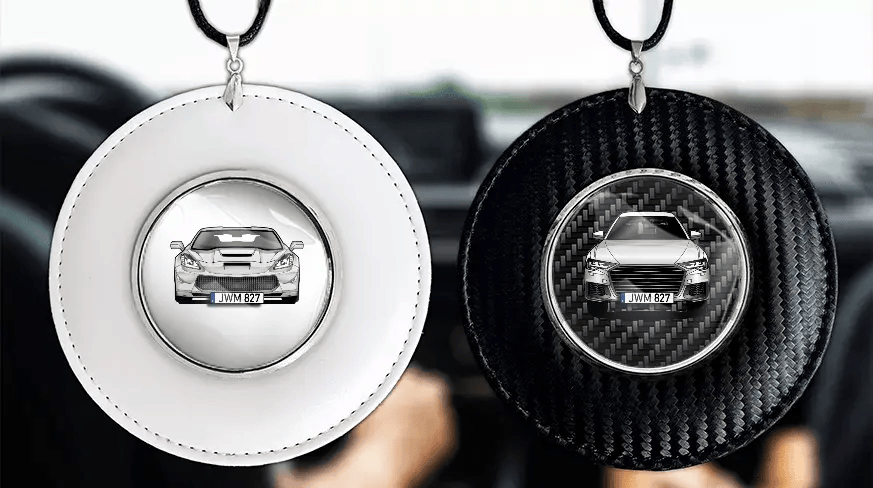 Car mirror chain with photo